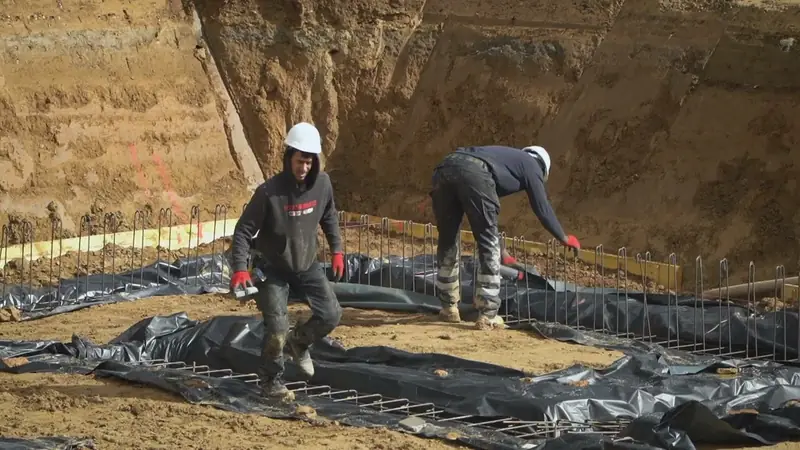 Pose de la membrane et du ferraillage, 11 mars 2026